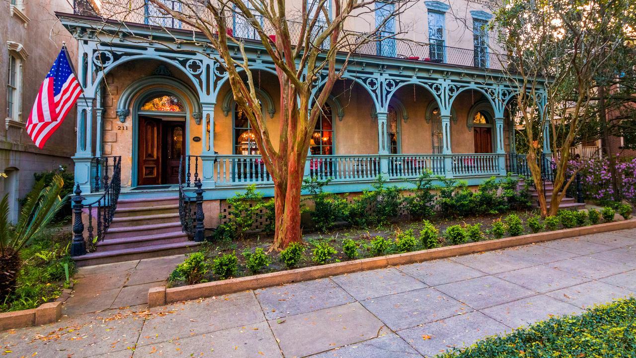 Dresser Palmer House Bed & Breakfast Savannah Exterior photo